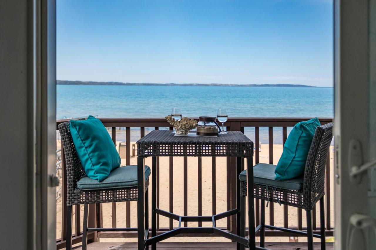 New Listing Beach Bliss 211! Stunning Bay View Traverse City Zewnętrze zdjęcie